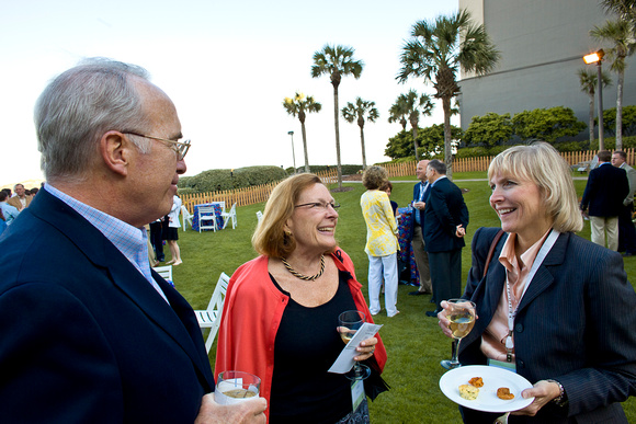(L to R) Doug '68 and Sue Breen with Professor Jill Brown '83