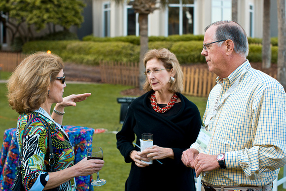 Sharon Maloney (left) with Anne and Robert Doolittle '65